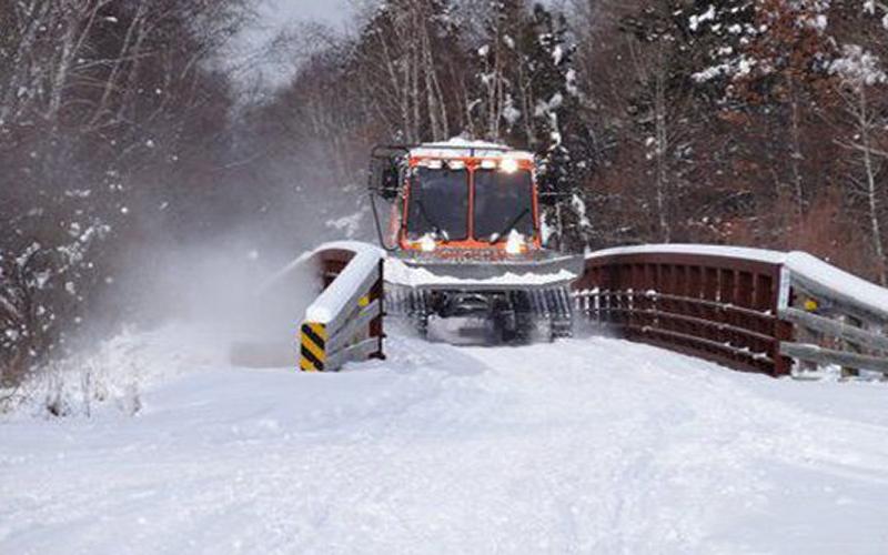Snow_Snowmobiling_Grooming Snow_Snowmobiling_Grooming