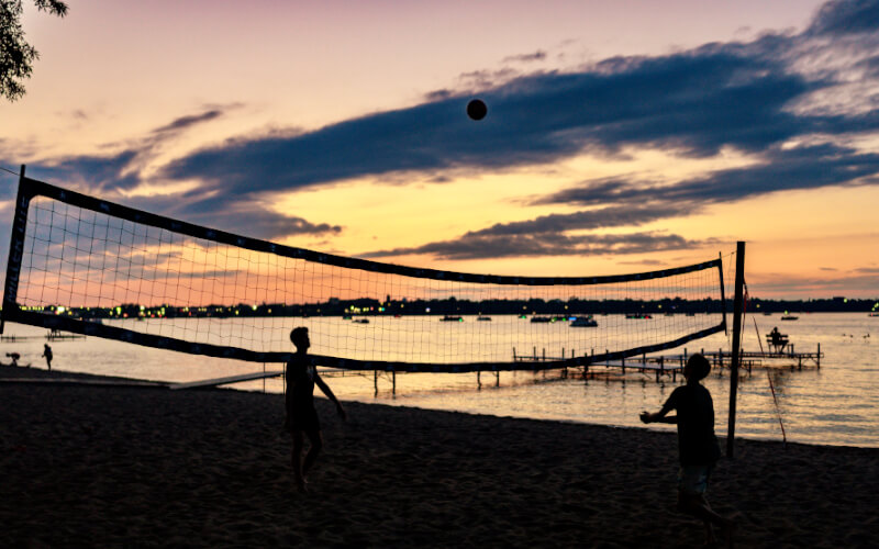 beach volleyball