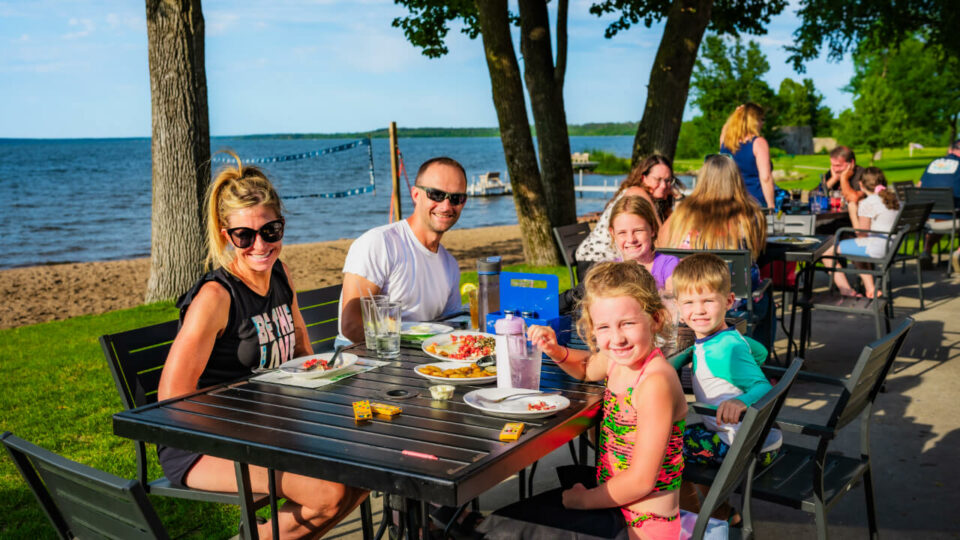 Outdoor Dining Greenmill Patio